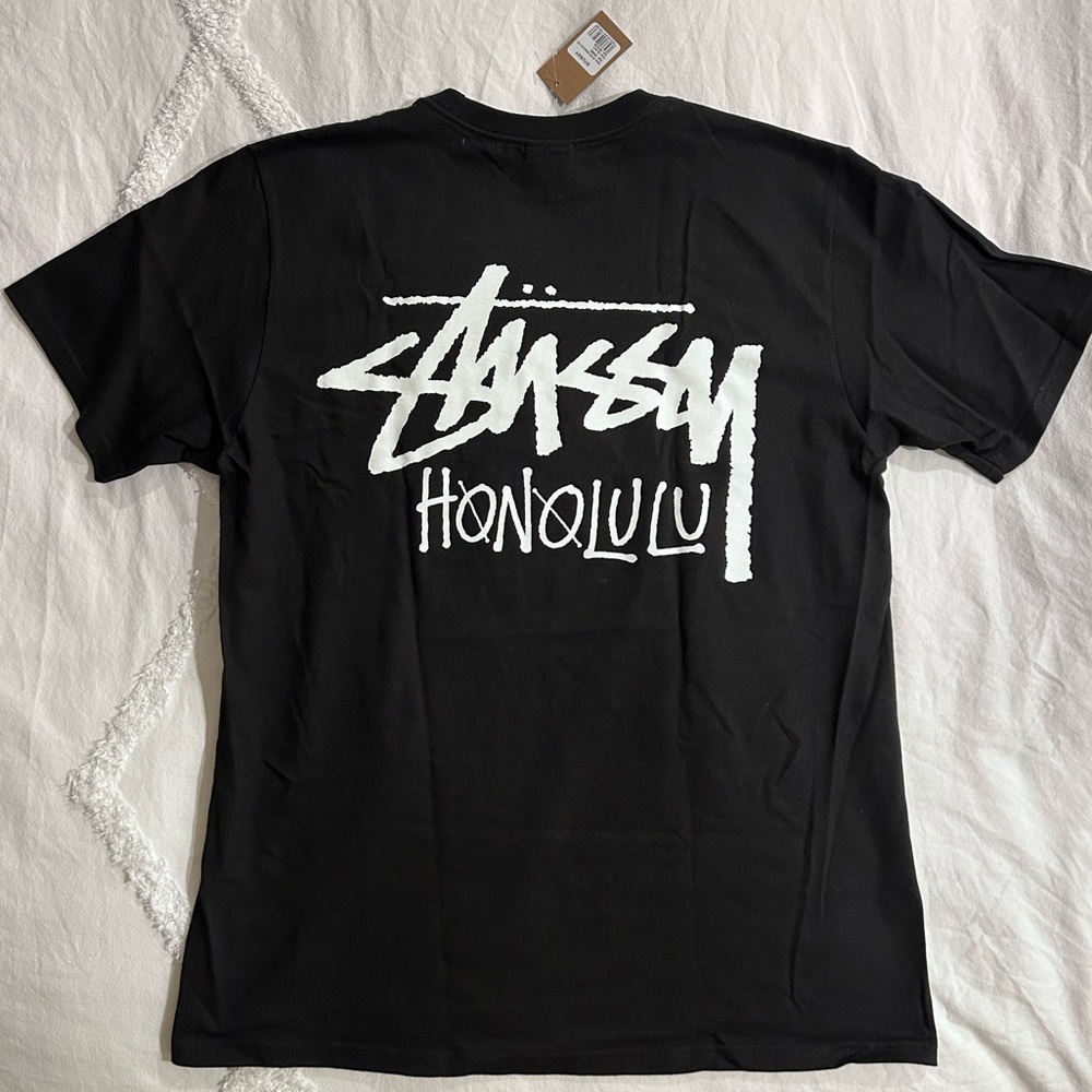 BNWT - Stussy Honolulu T-Shirt - Color: Black, Size: Adult Medium.